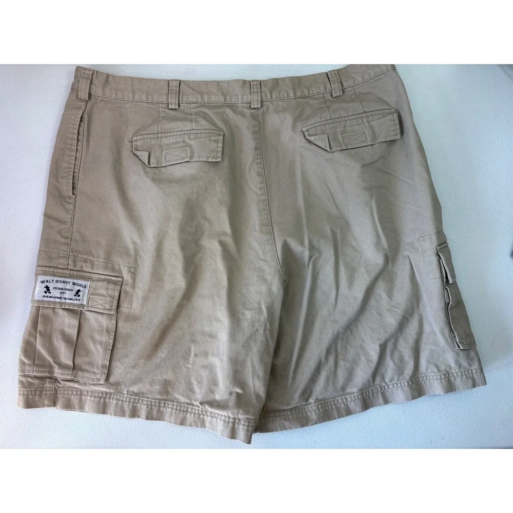 VINTAGE WALT DISNEY WORLD Mens Cargo Short Dad 90s Y2K Khaki 42 2XL Cotton Baggy